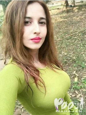 Sexy call girl in Noida