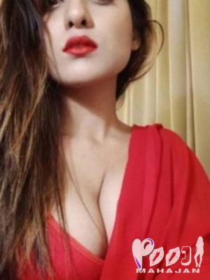 Sexy call girl in Noida